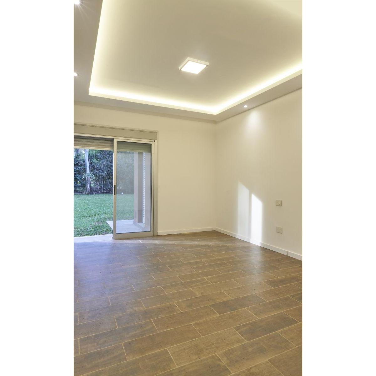 Foto de CASA DE 3 DORMITORIOS CON COCHERA, GALERÍA Y PISCINA, imagen 5