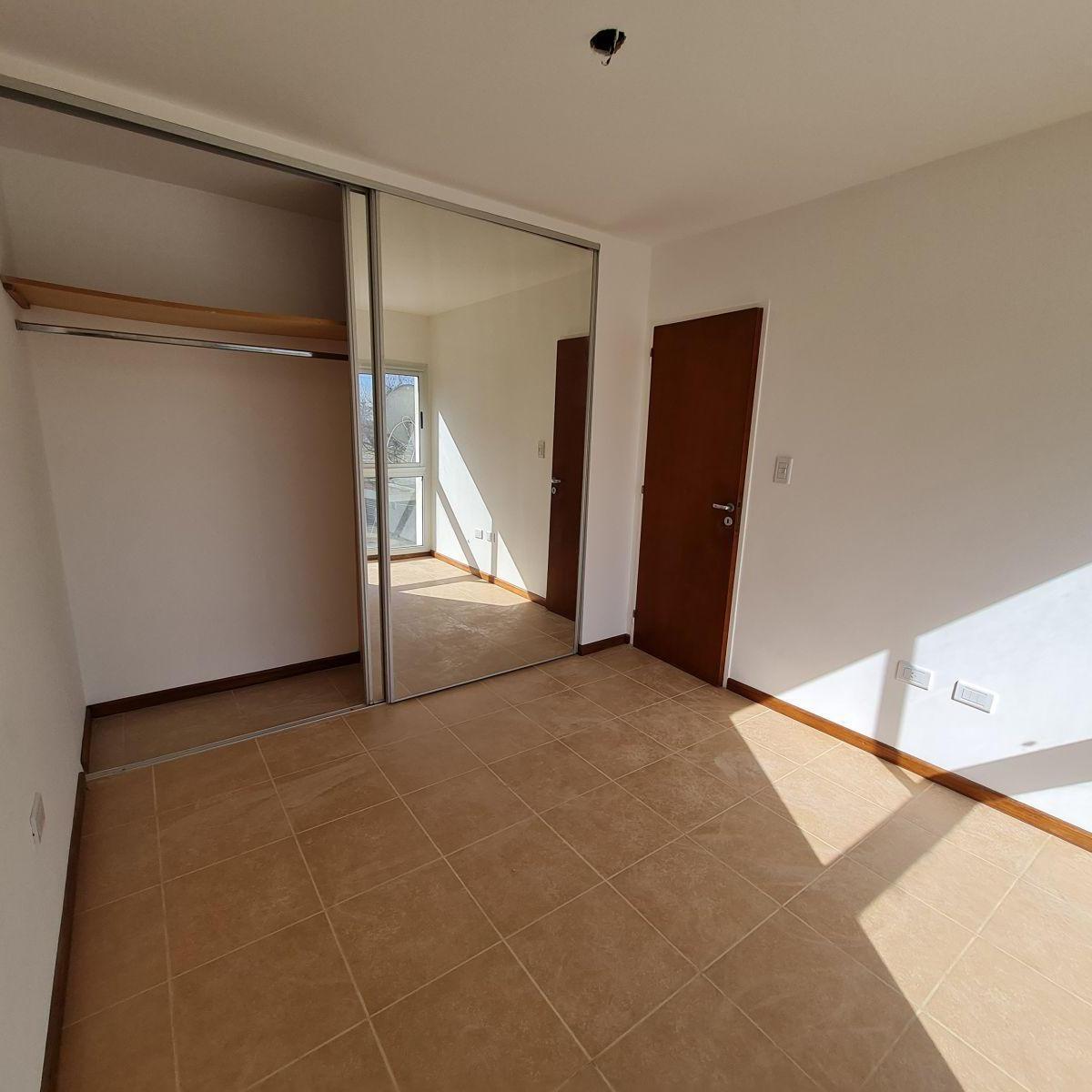 Venta Departamento 1 Dormitorio con Balcón y Cochera en Barrio Privado Sol Paraná - Pueblo Esther 2