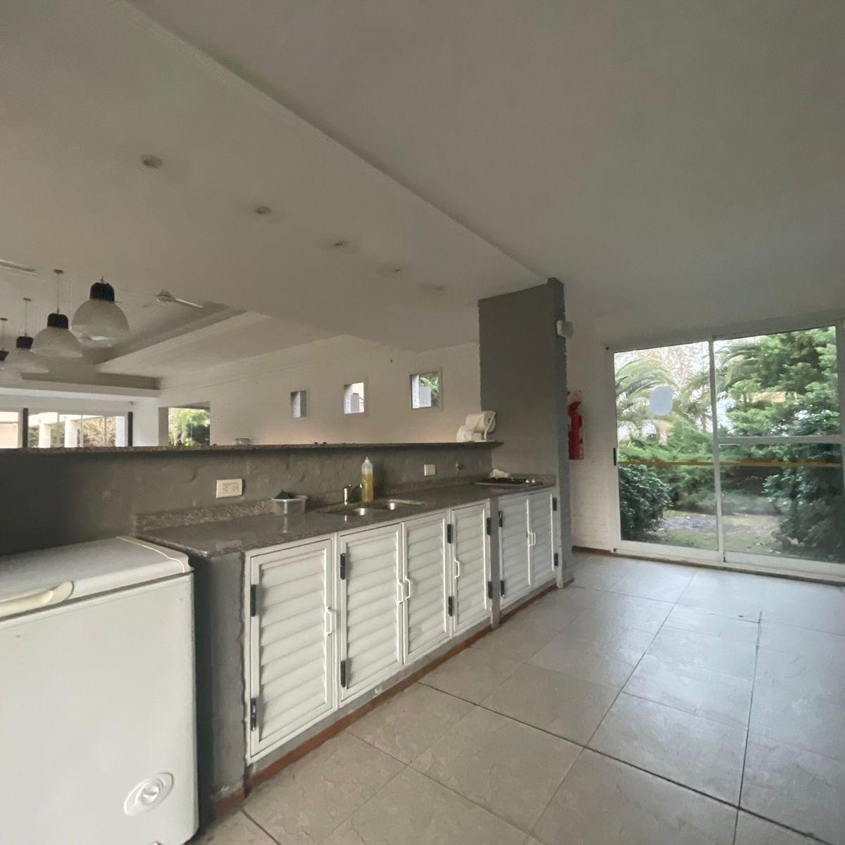 Venta Departamento 1 Dormitorio con Balcón y Cochera en Barrio Privado Sol Paraná - Pueblo Esther 5