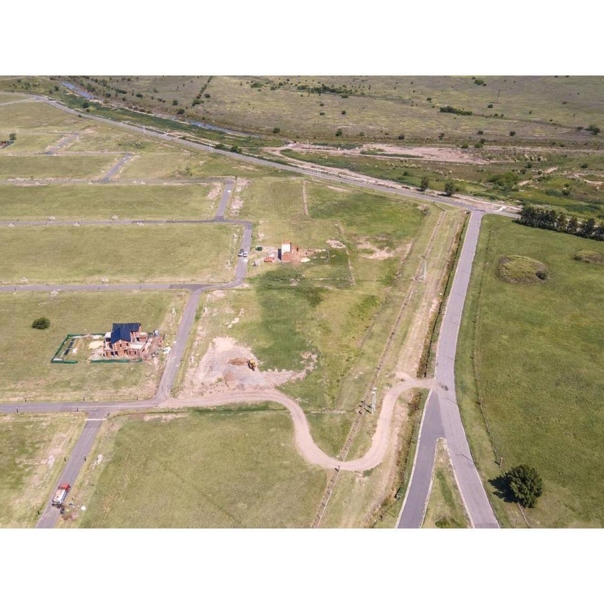 Los Pasos del Jockey Club - Barrio 4- Lote D18 frente SUR