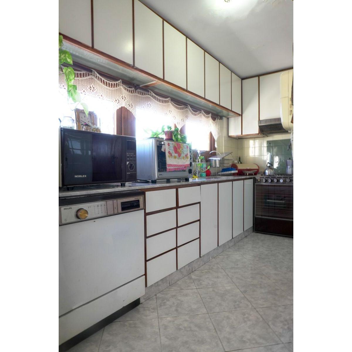 Departamento de 4 Dorm. con Cochera - Vista Parcial Al Río 2
