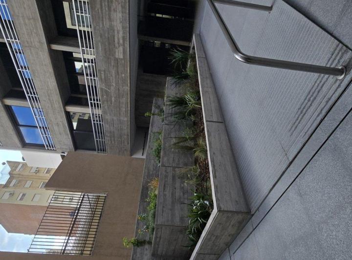 ALQUILER OFICINA  CON 1 COCHERA-ZONA CENTRO - URQUIZA 1950 1