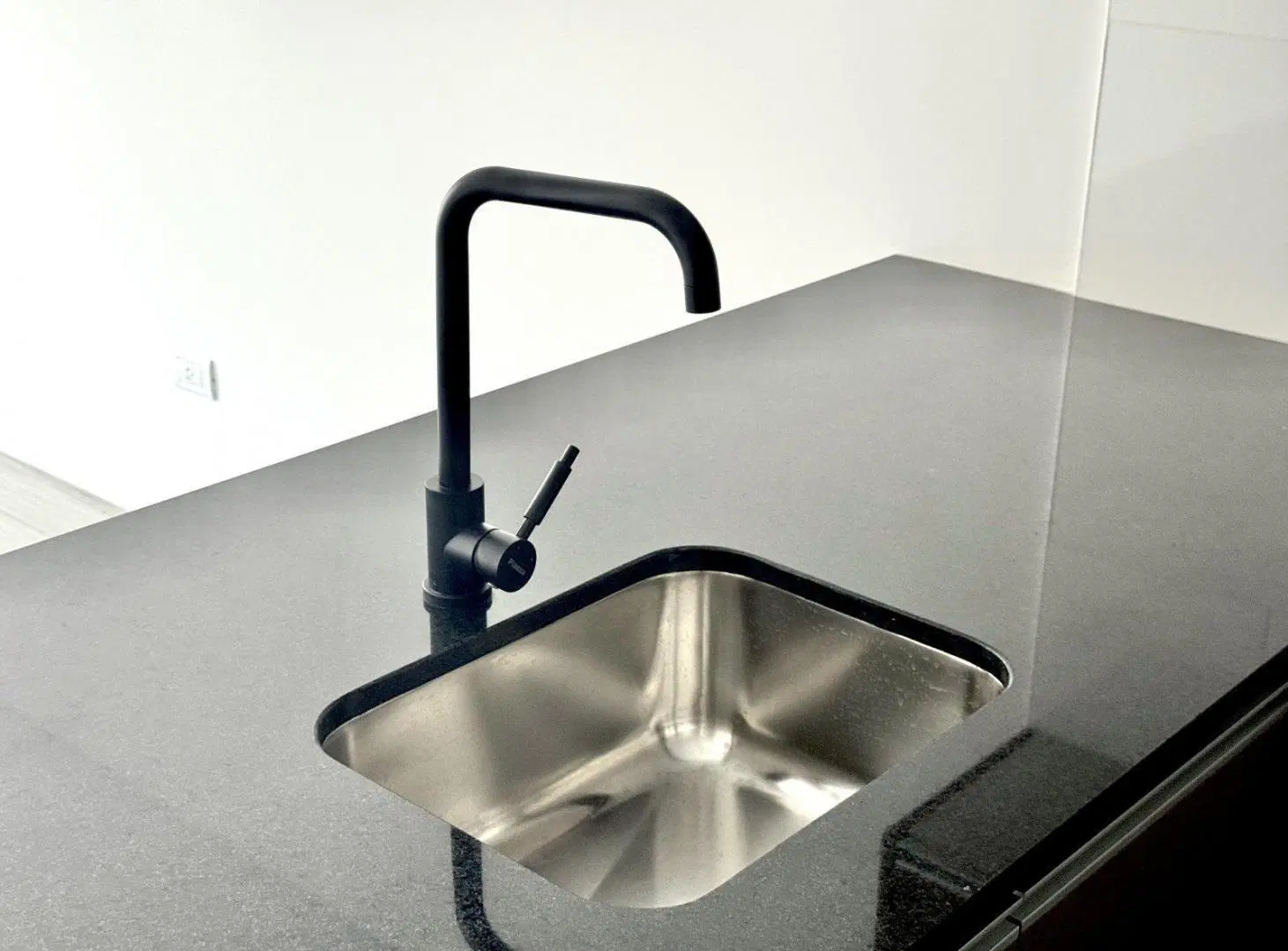 ALQUILER. MONOAMBIENTE DE CATEGORIA. AMENITIES 5