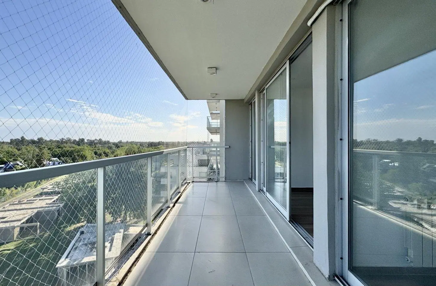 Alquiler. Departamento 3 dormitorios, 2 cocheras, Amenities. Fisherton 8