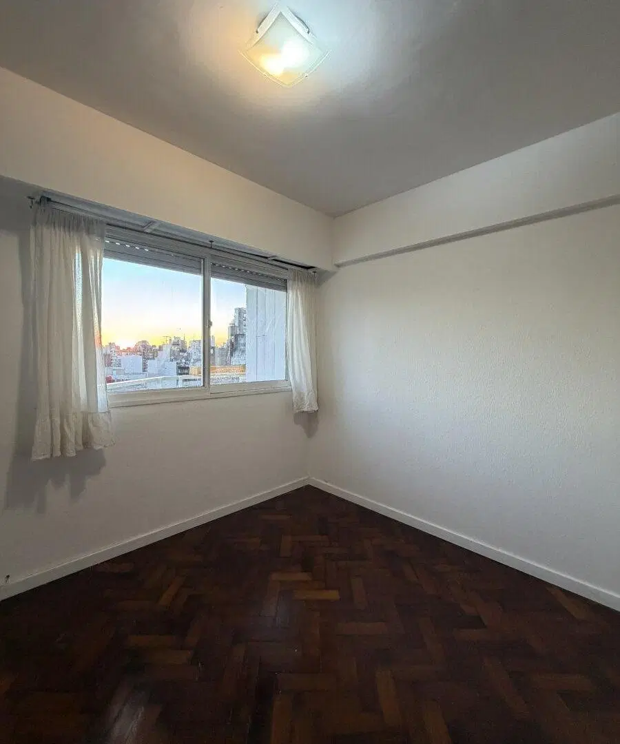 Venta. Departamento un dormitorios. Zona río. Con Balcón 8