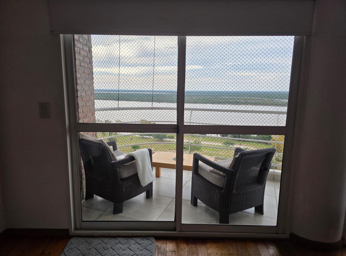 Foto de Alquiler Departamento 3 dormitorios con cochera- Zona Río, imagen 5