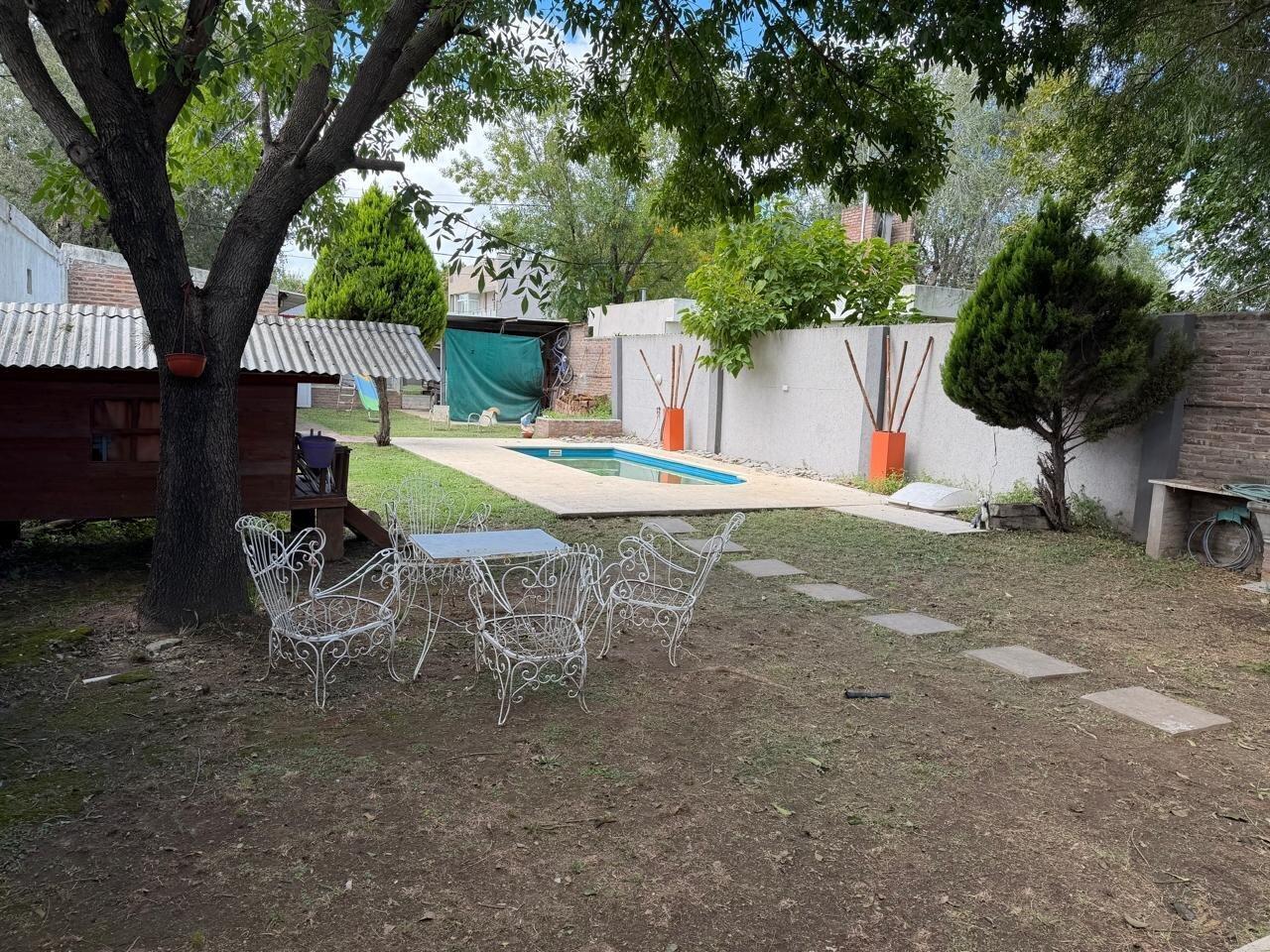 Foto de Casa en venta. 2 dormitorios con Pileta., imagen 1