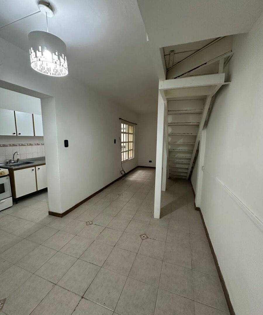 Foto de ALQUILER DUPLEX 2 DORMITORIOS- BARRIO LOURDES, imagen 2