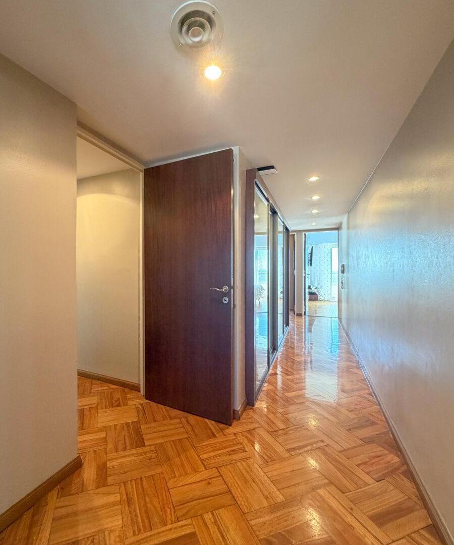 Foto de VENTA DEPARTAMENTO 3 DORMITORIOS FRENTE AL RIO, imagen 3