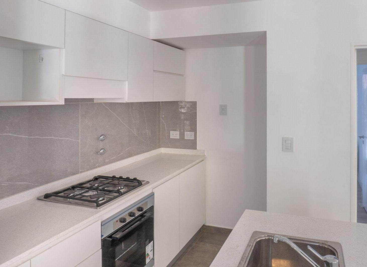 Foto de DEPARTAMENTO A LA VENTA 2 DORMITORIOS BARRIO MARTIN CON PATIO, imagen 3