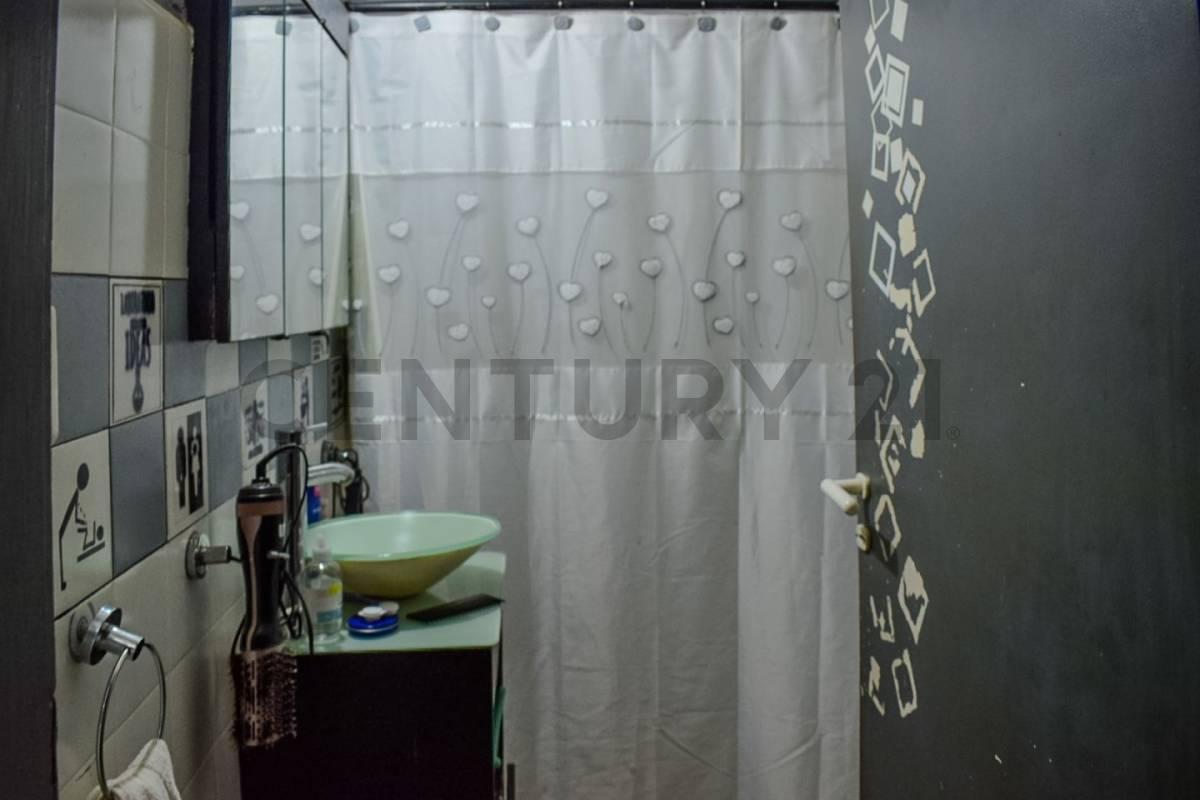 Venta - Casa de 3 Dorm. - Casilda 2