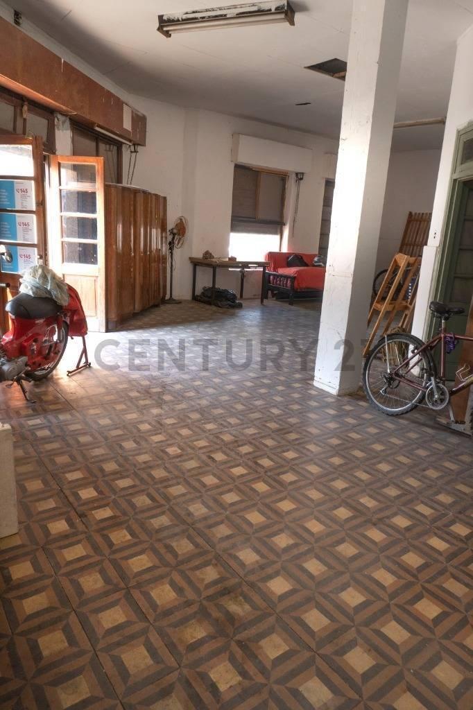 Foto de VENTA CASA 2 DORMITORIOS Y LOCAL COMERCIAL !, imagen 4