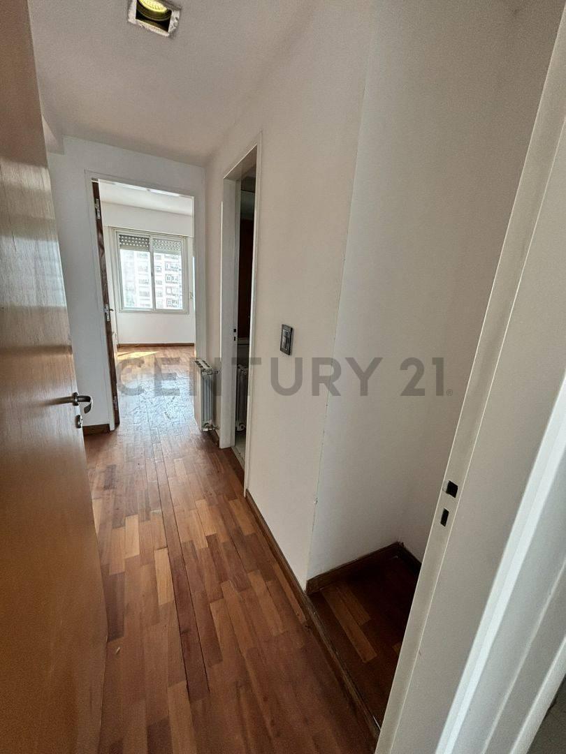 Piso Exclusivo 3 Dorm. Cochera Doble 5