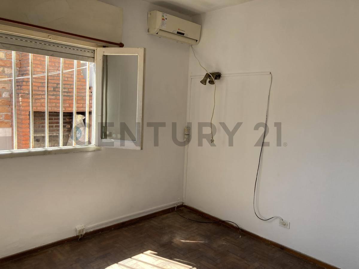 CASA 2 DORMITORIOS PLANTA ALTA