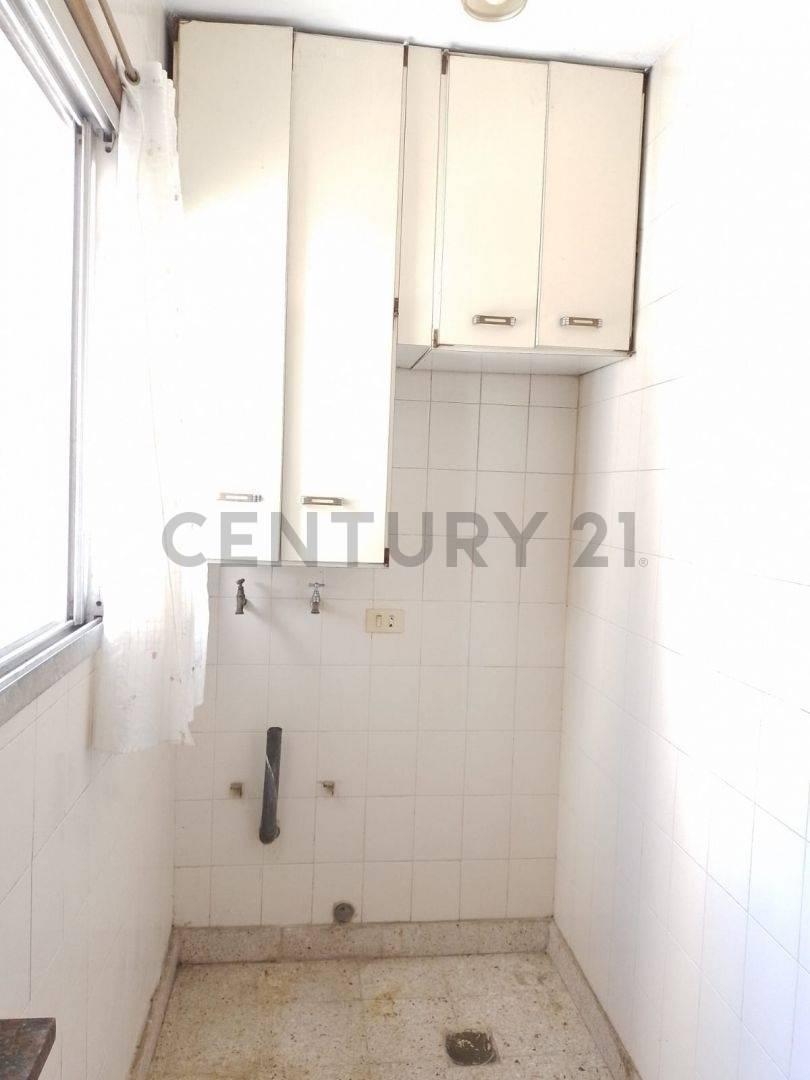 Venta Departamento Centro 3 Dorm. 1
