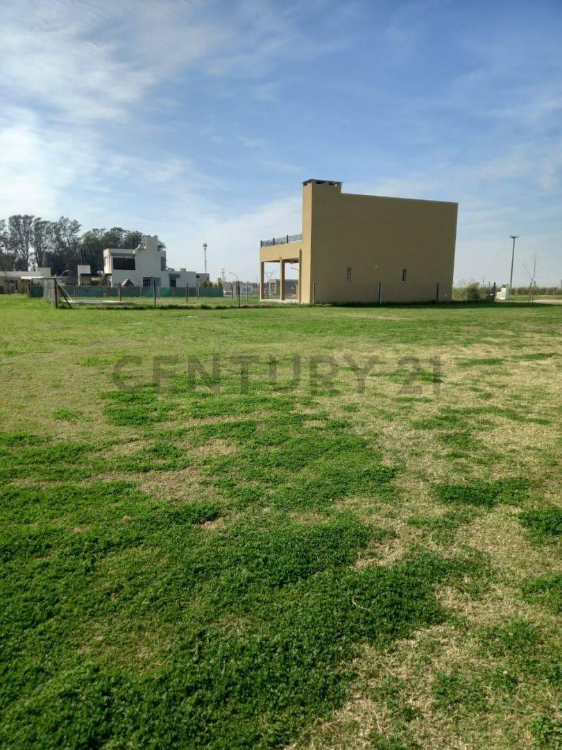 Venta - Lote en Pueblo Esther - Barrio Brisanova 3