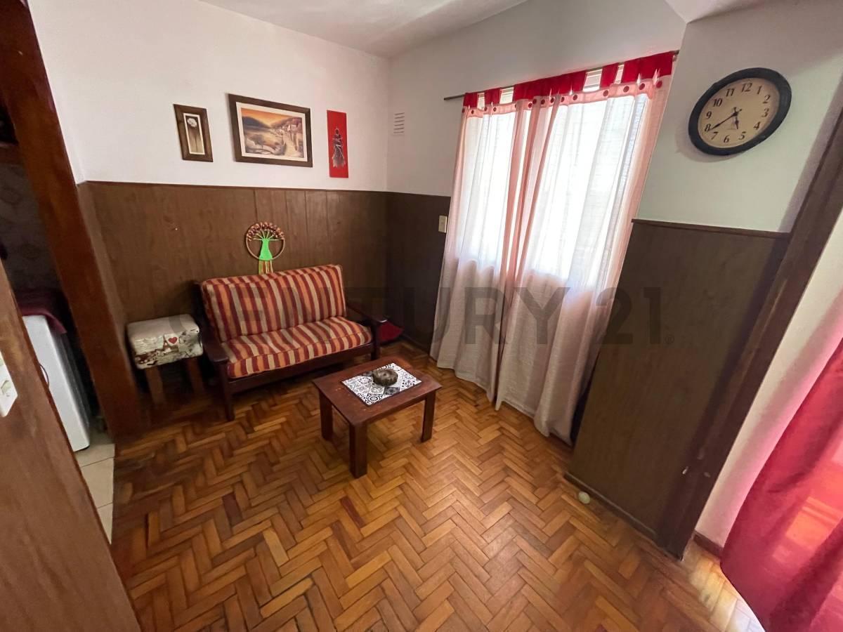 Venta - Departamento de 3 Dorm. con Balcon Al Frente - Bella Vista, Rosario 1