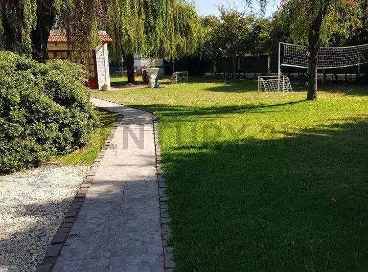 Venta - Casa con pileta y quincho en Casilda 4