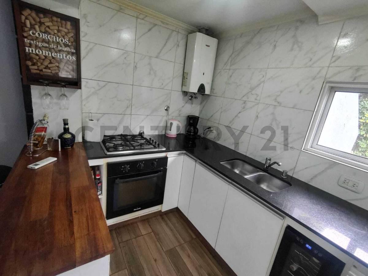 CASA | 4 AMBIENTES | PILETA | RECICLADA | COCHERA CUBIERTA | FISHERTON