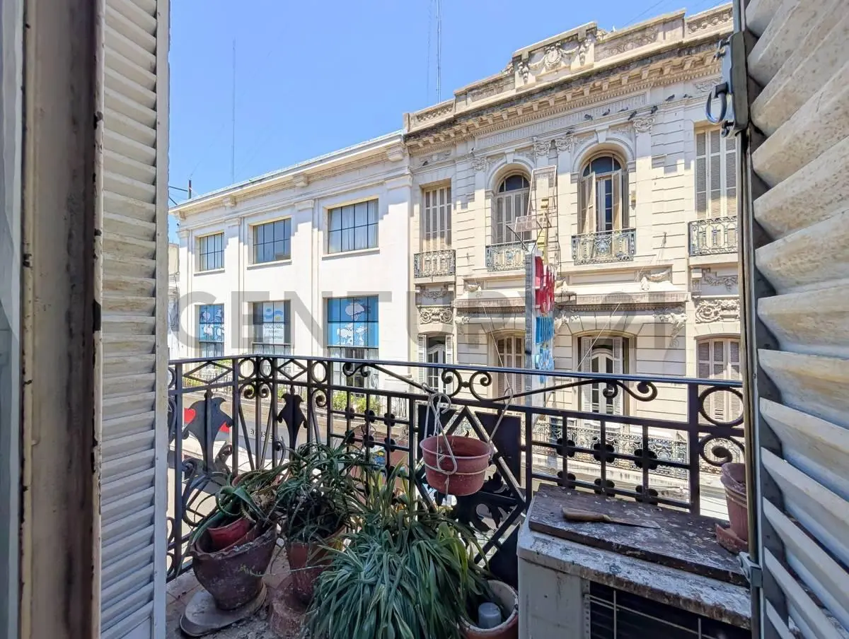 VENTA - DEPARTAMENTO - DOS DORMITORIOS - FRENTE - APTO CREDITO Y PROFESIONAL - ROSARIO, CENTRO 2