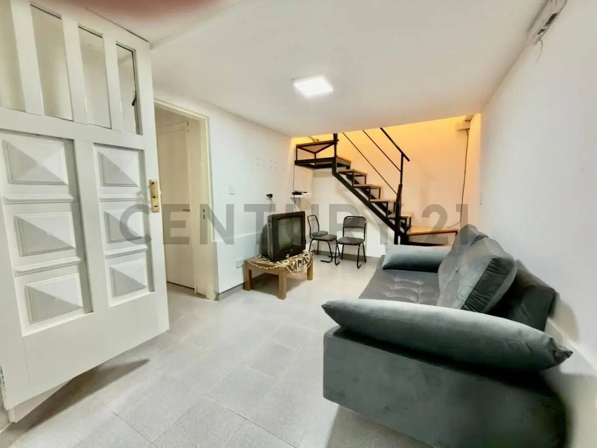 DEPTO | 4 AMBIENTES | PATIO | RECICLADO A NUEVO | LAVADERO | CENTRO ROSARIO 4