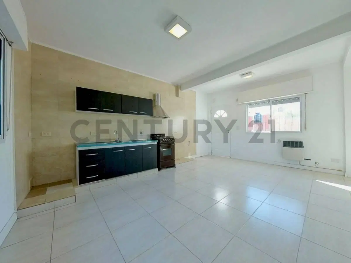 ALQUILER - DEPARTAMENTO - PLANTA ALTA - 3 AMBIENTES -  EMPALME GRANEROS, ROSARIO 4