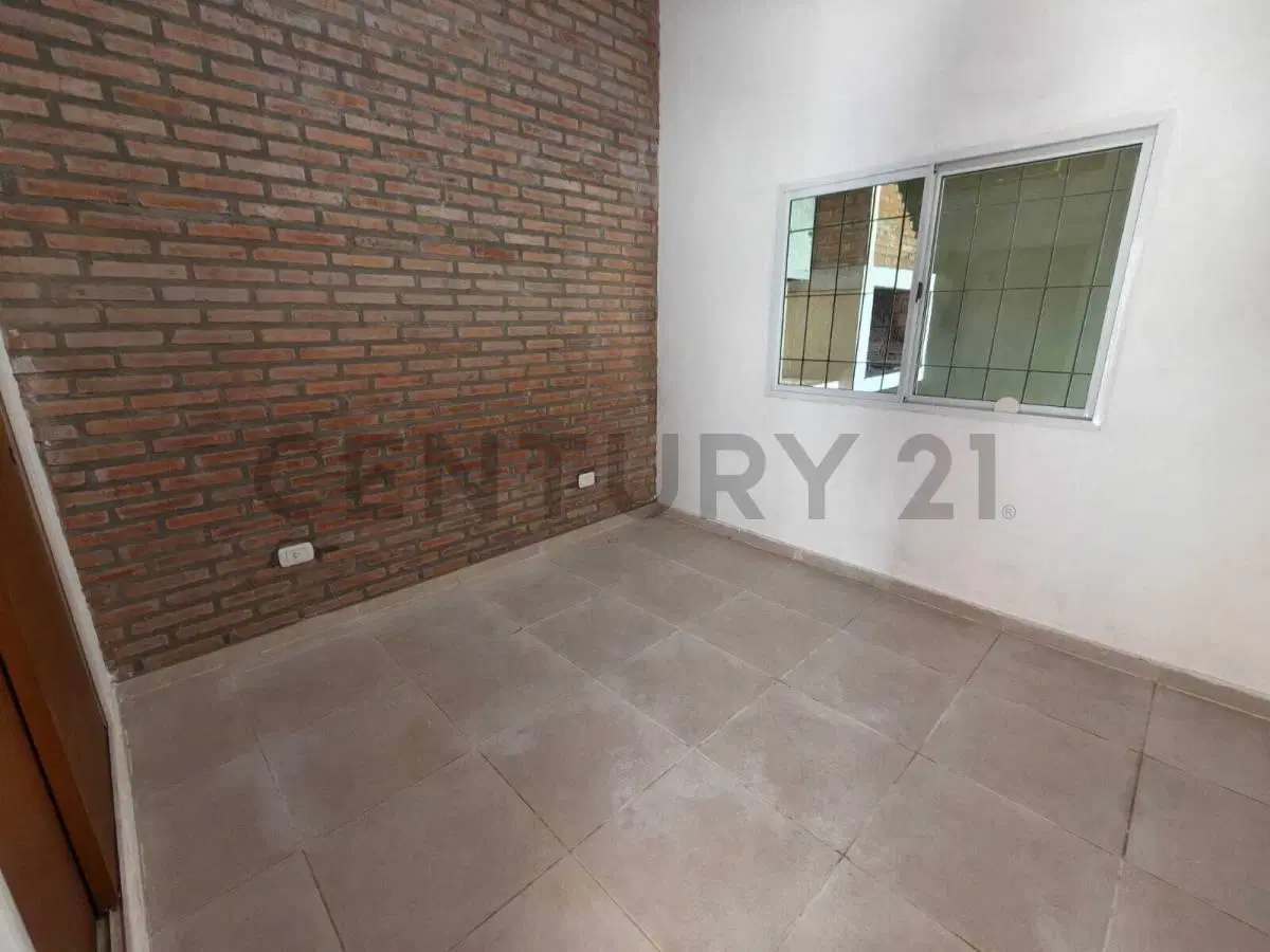 CASA | 3 AMBIENTES | GRAN PARQUE | EXCELENTE UBICACIÓN | PARRILLERO | FUNES 4