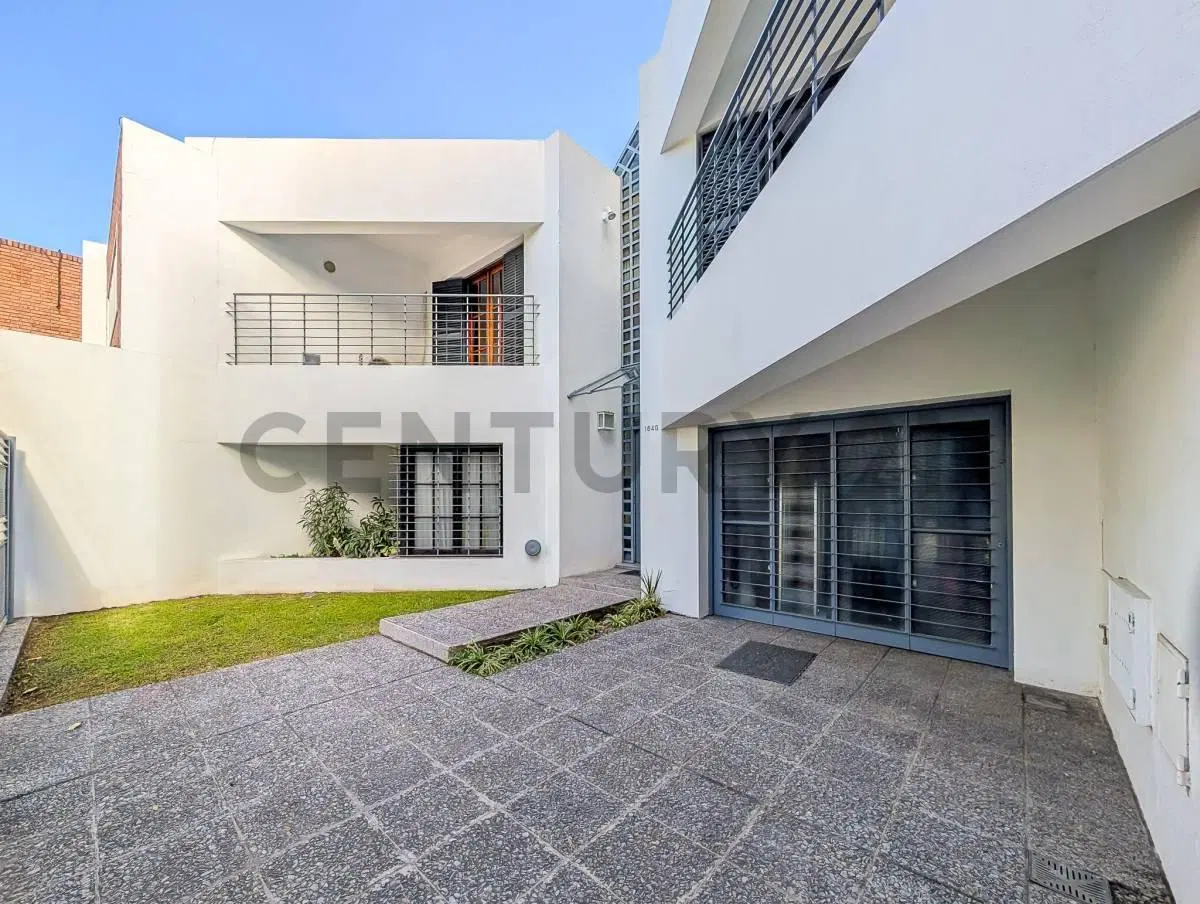 CASA | 7 AMBIENTES | COCHERA | APTO CRÉDITO | JARDÍN | ECHESORTU 5