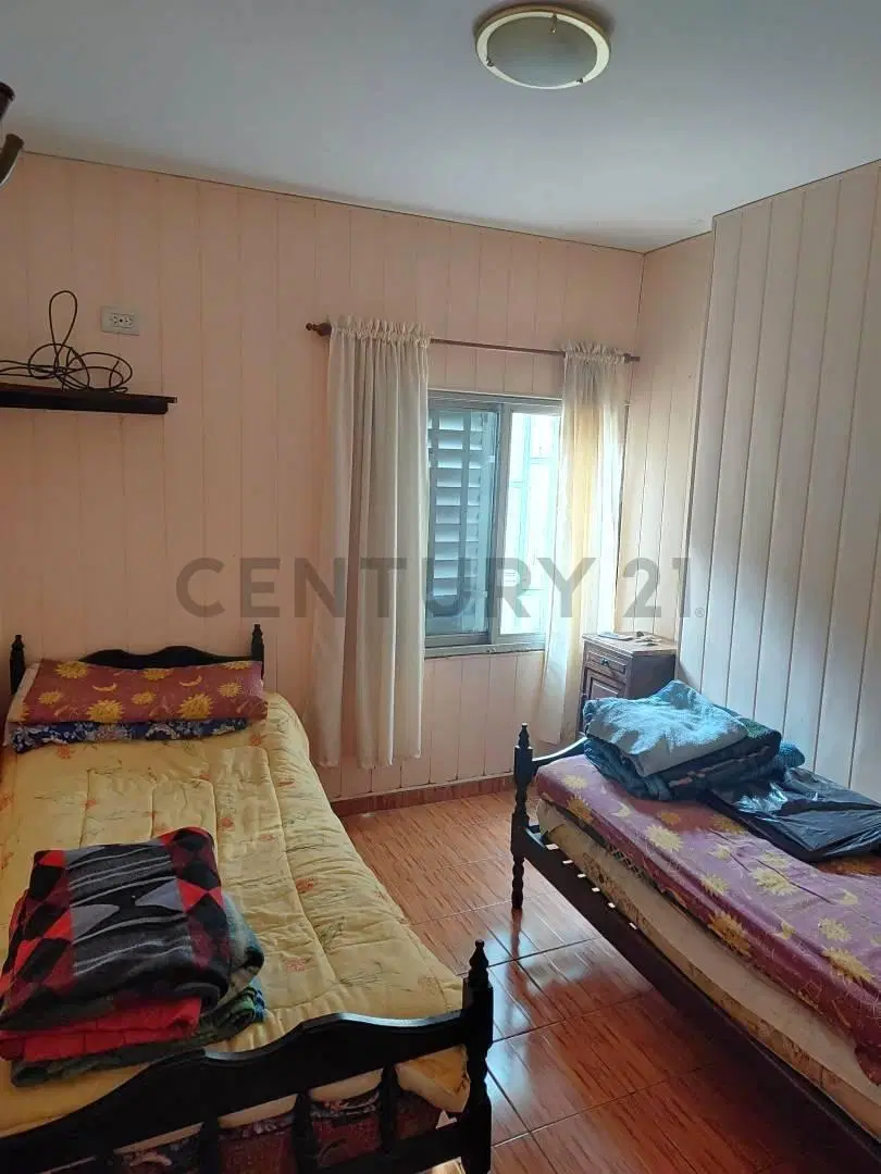 Venta de casa de frente con dos dormitorios en Barrio Ludueña - Rosario 3
