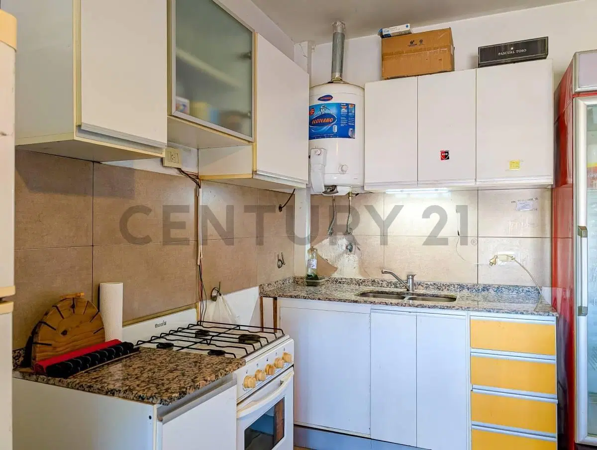 DEPARTAMENTO - 1 DORMITORIO - FRENTE - BALCON - GRAL LAS HERAS, ROSARIO 5