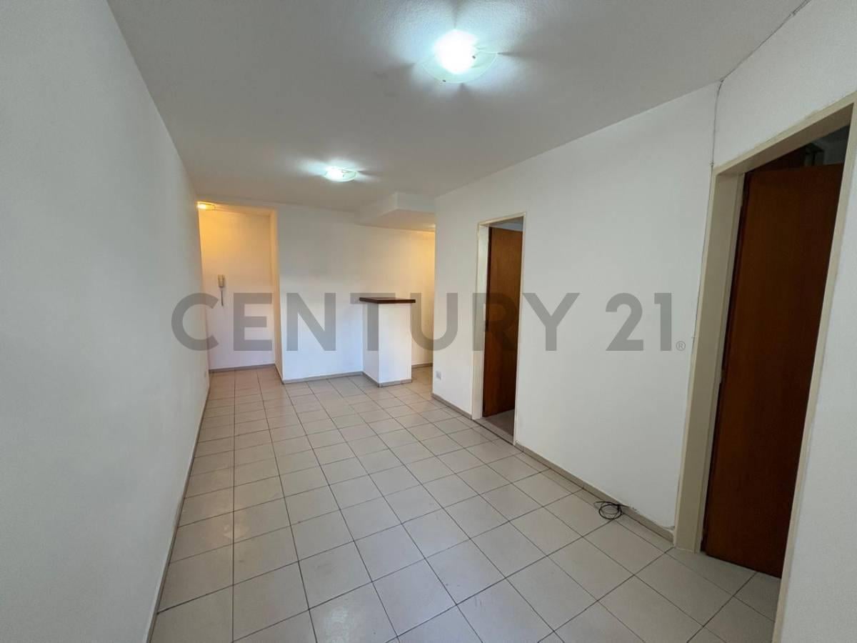 VENTA DEPARTAMENTO - 1 DORMITORIO - BALCÓN AL FRENTE - PICHINCHA - ROSARIO