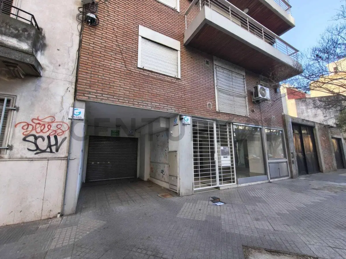 COCHERA | EXCELENTE UBICACIÓN | SEGURA | FÁCIL ACCESO | BARRIO LOURDES 3