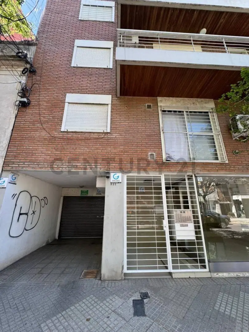COCHERA | EXCELENTE UBICACIÓN | SEGURA | FÁCIL ACCESO | BARRIO LOURDES 5