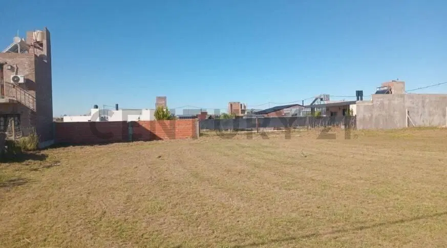 Lote en venta Ibarlucea 3