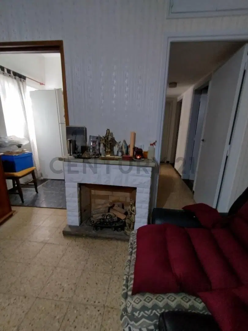 Venta de Casa de 7 ambientes mas galpón 4