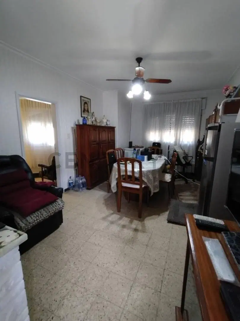 Venta de Casa de 7 ambientes mas galpón 2