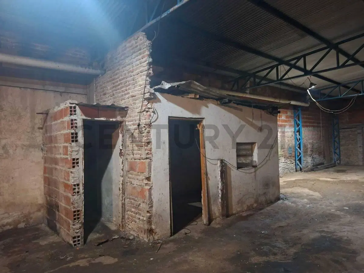 Venta de Galpón a reciclar en Barrio Belgrano - Rosario 8
