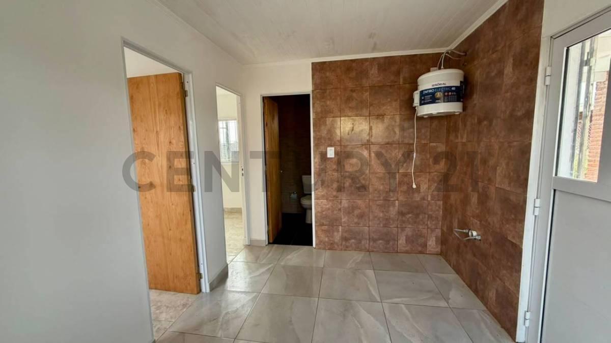 Foto de VENTA-TIERRA DE SUEÑOS PUERTO SAN MARTIN- 2 DORMITORIOS- COCHERA- PATIO, imagen 3