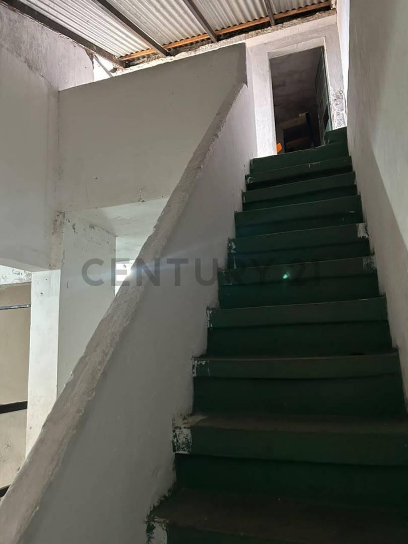 Foto de Venta de Casa de 3 dormitorios a reciclar en Barrio Cinco Esquinas, imagen 2