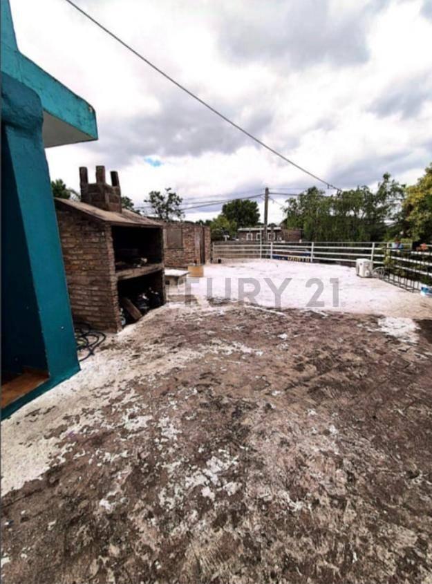 Foto de Venta de Casa de 3 dormitorios mas local comercial - Rosario, imagen 3