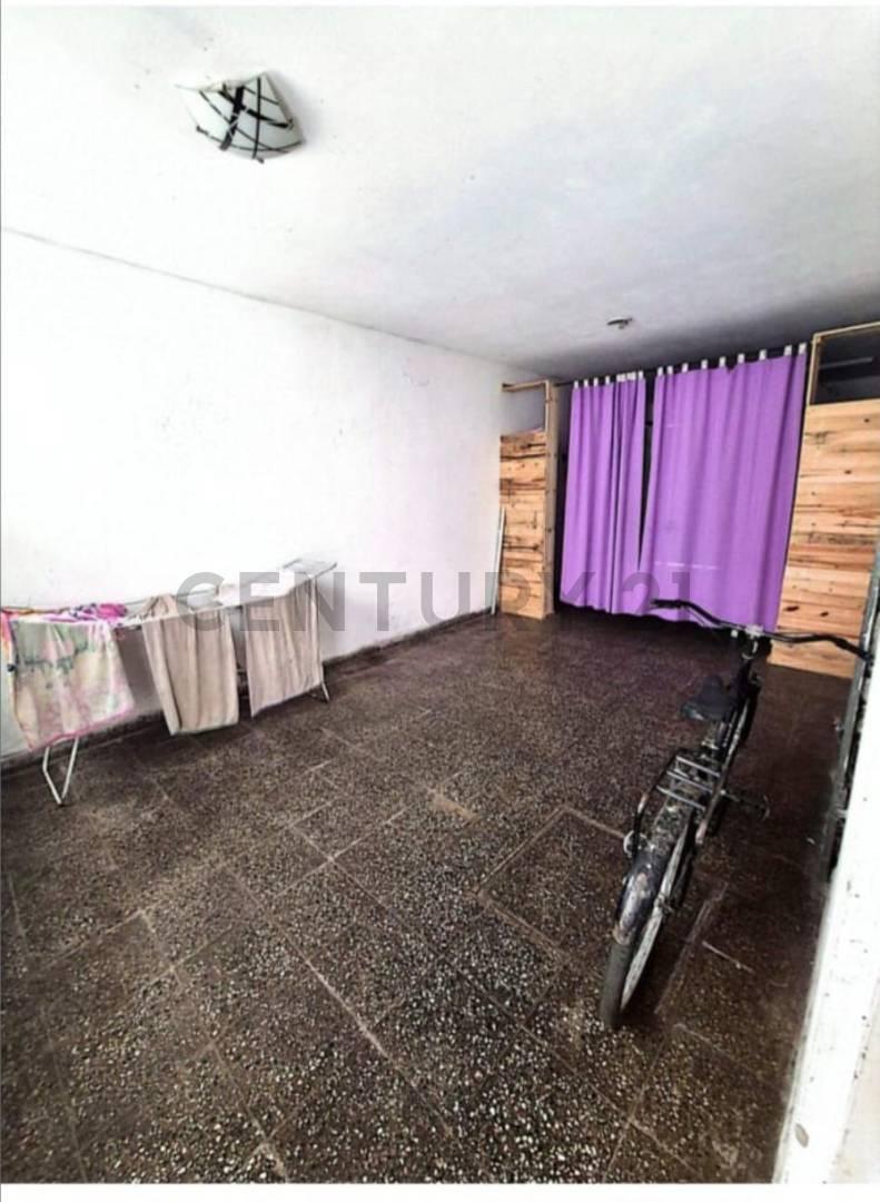 Foto de Venta de Casa de 3 dormitorios mas local comercial - Rosario, imagen 1