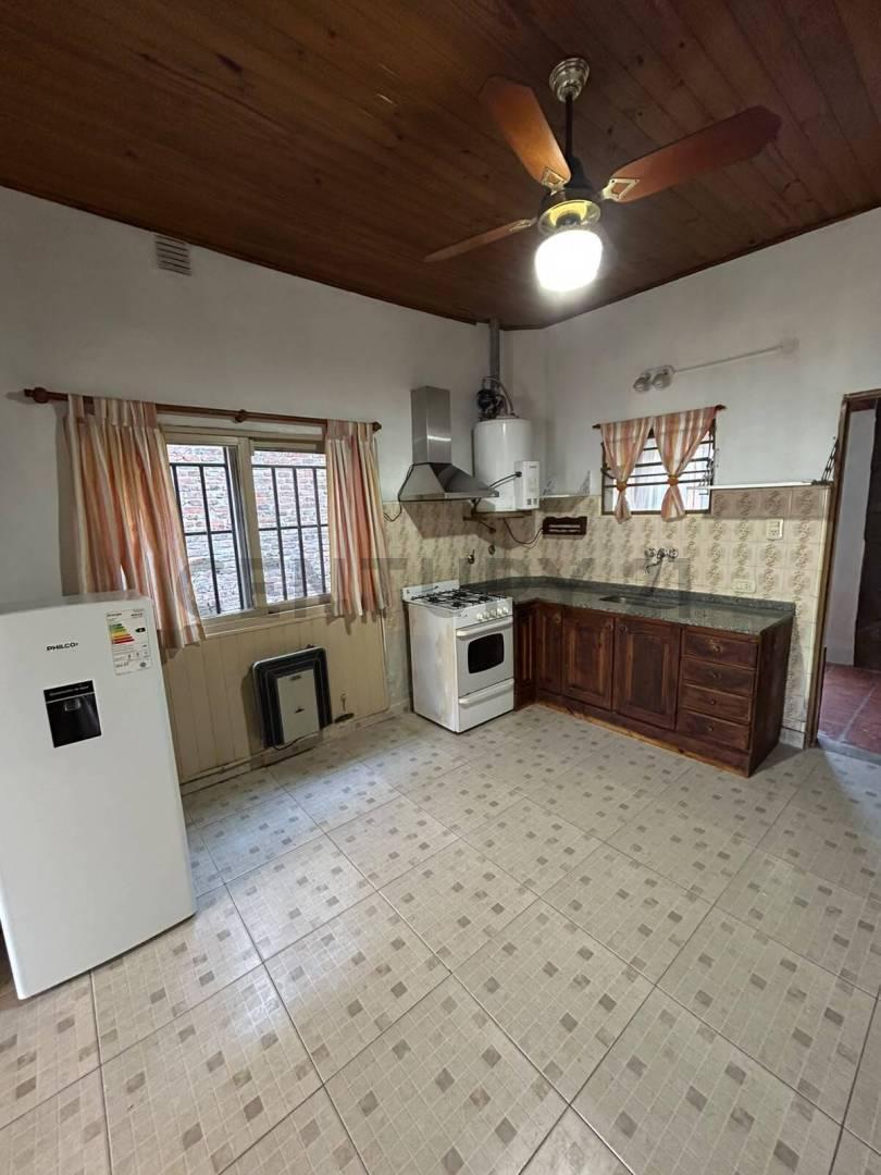 Foto de Casa en alquiler de 2 dormitorios con patio en Granadero Baigorria, imagen 4