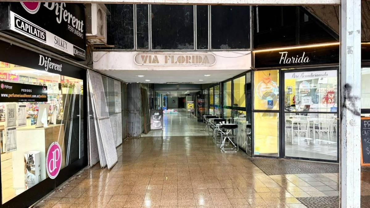 Foto de ALQUILER- LOCAL COMERCIAL- PEATONAL SAN MARTIN - ROSARIO, imagen 2