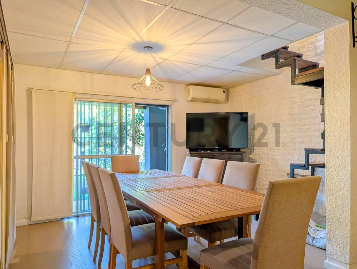 Foto de CASA VENTA | 3 DORMITORIOS, COCHERA Y PILETA| ROSARIO, imagen 4