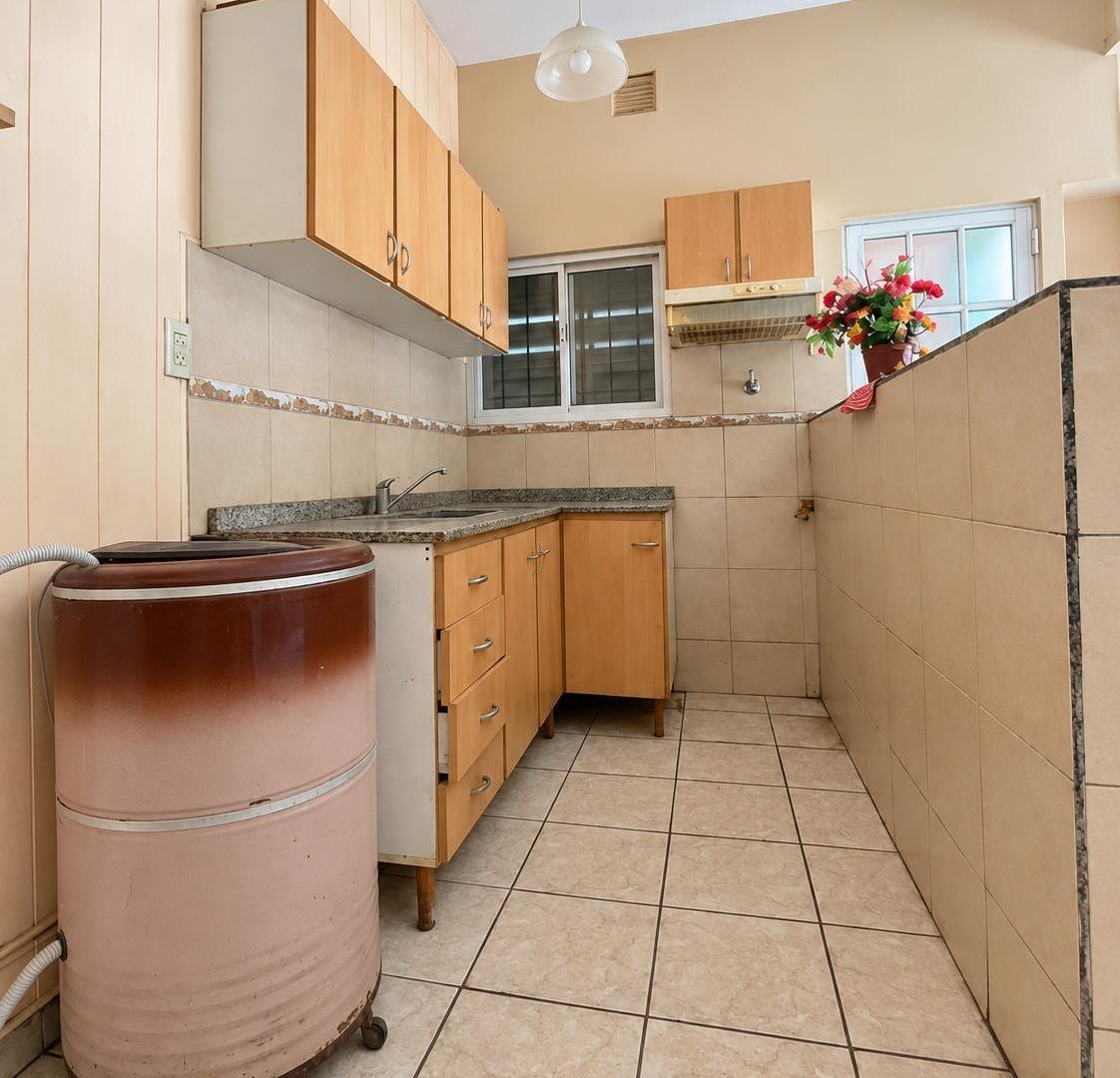 Foto de Casa 2 dormitorios, con cochera, patio y espacios para ampliar, imagen 2