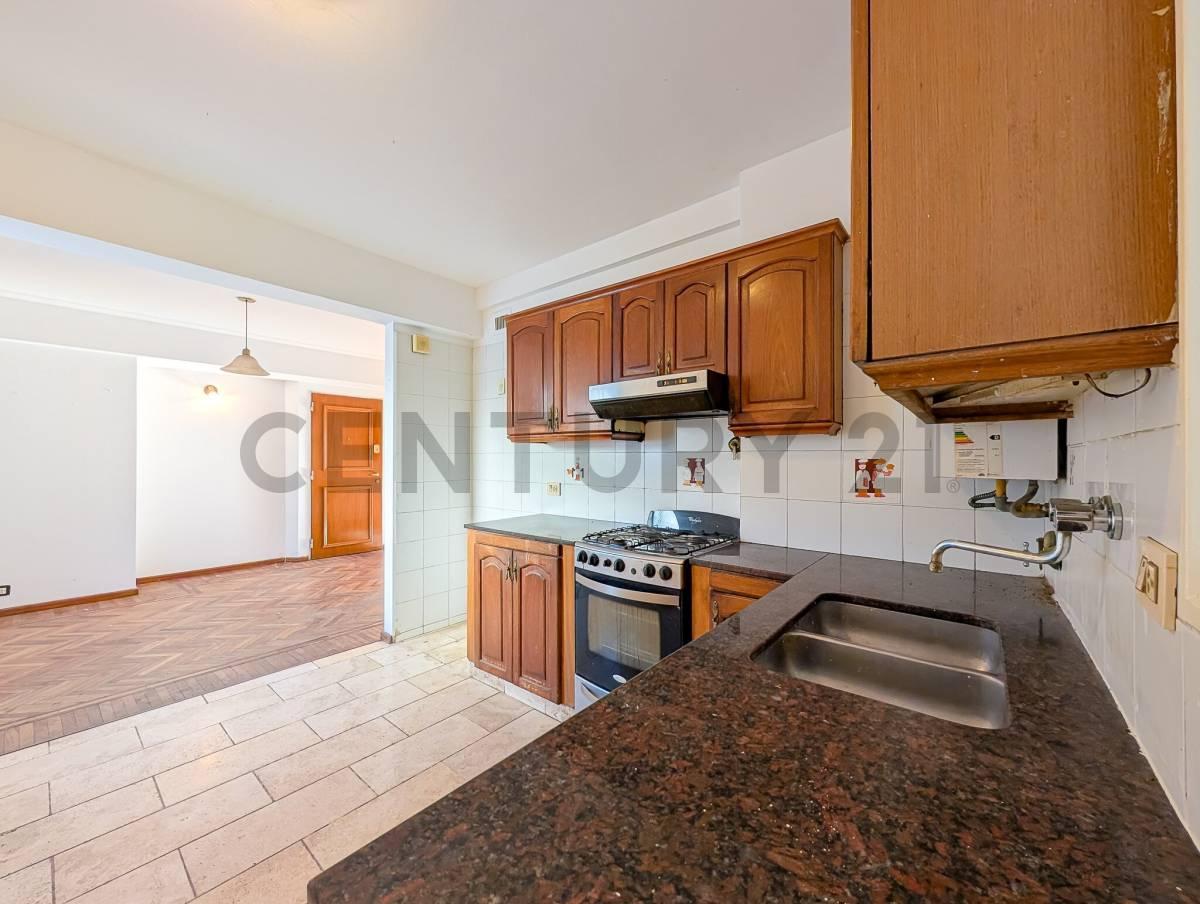 Foto de VENTA DEPARTAMENTO - 3 DORMITORIOS - BALCÓN AMPLIO - CENTRO ROSARIO, imagen 4