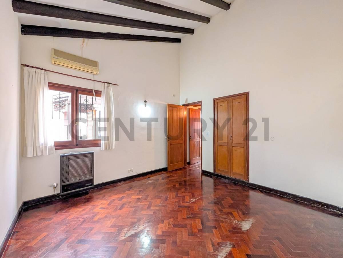 Foto de VENTA - PH - 4 AMBIENTES -TERRAZA EXCLUSIVA - BALCON - PATIO - MARTIN, imagen 3