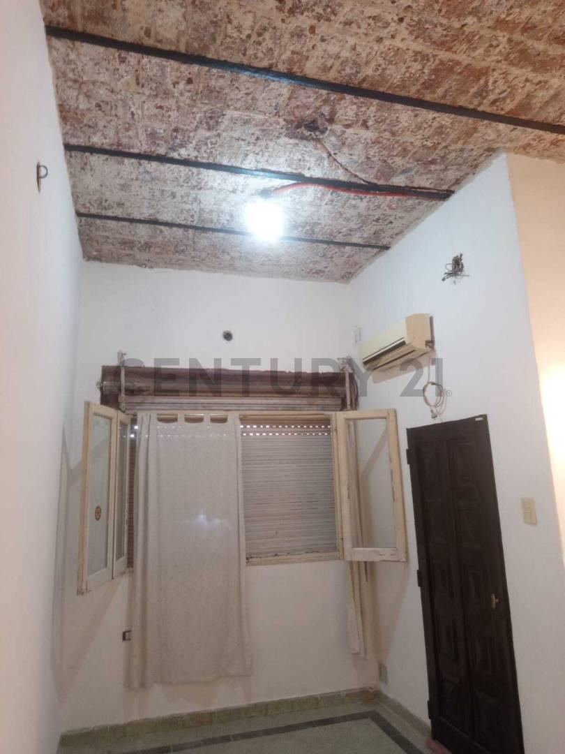 Foto de VENTA CASA - 2 DORMITORIOS - BARRIO CINCO ESQUINAS - ROSARIO - SANTA FE, imagen 4