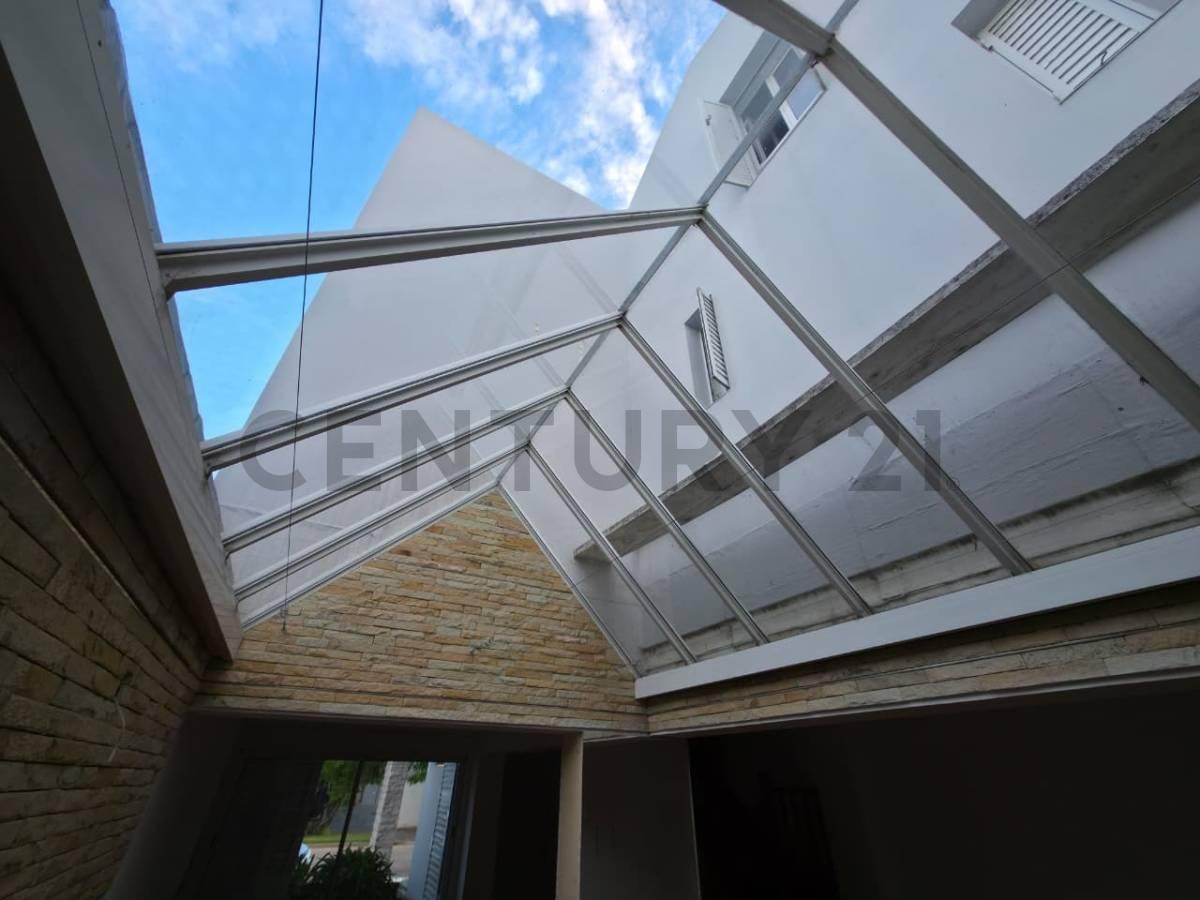 Foto de EN VENTA ! CASA 6 DORMITORIOS - CAÑADA DE GÓMEZ, imagen 4
