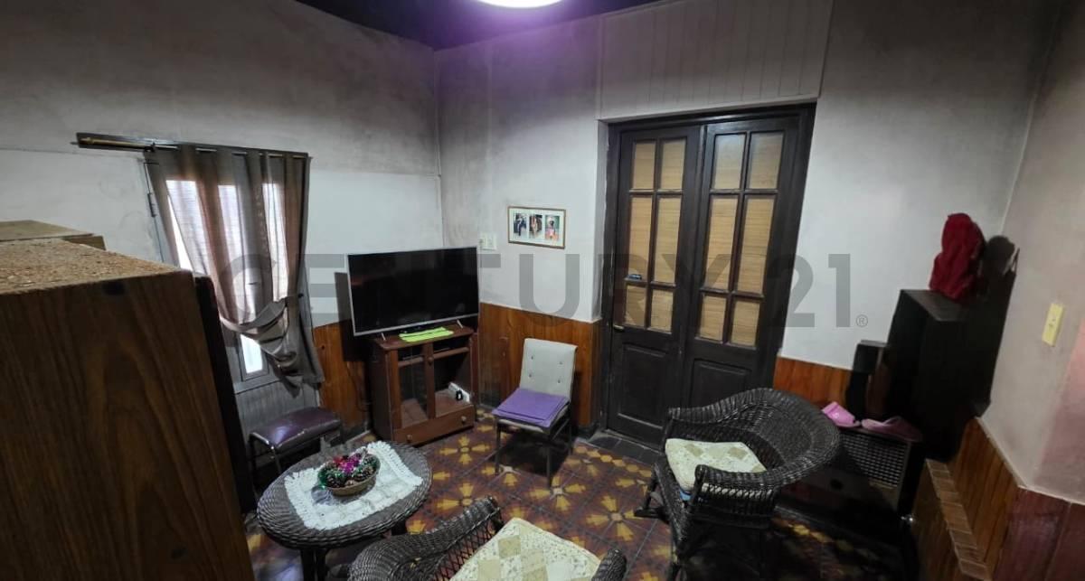 Foto de EN VENTA CASA A RECICLAR CON AMPLIO TERRENO COMERCIAL - CENTRO CAÑADA, imagen 5